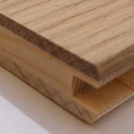 ¿Qué es la tarima de roble multicapa con madera natural?