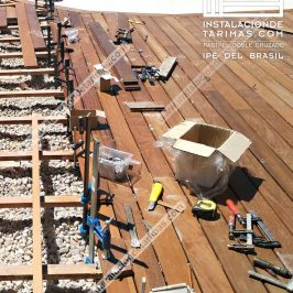 El coste de los accesorios para la tarima de exterior