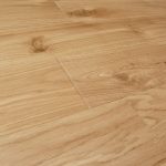 Las ventajas del barnizado de fábrica en la tarima maciza