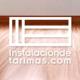 Tarima maciza de doussie pegada sobre suelo de obra o azulejo